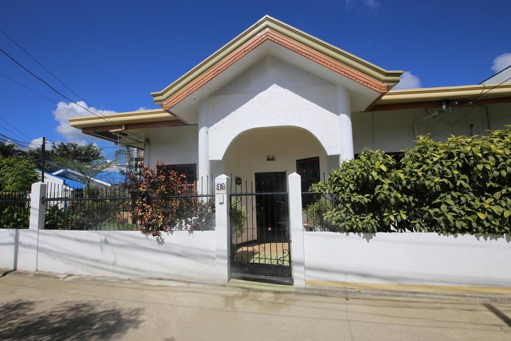Dee Guest House Isla de Mactán Exterior foto