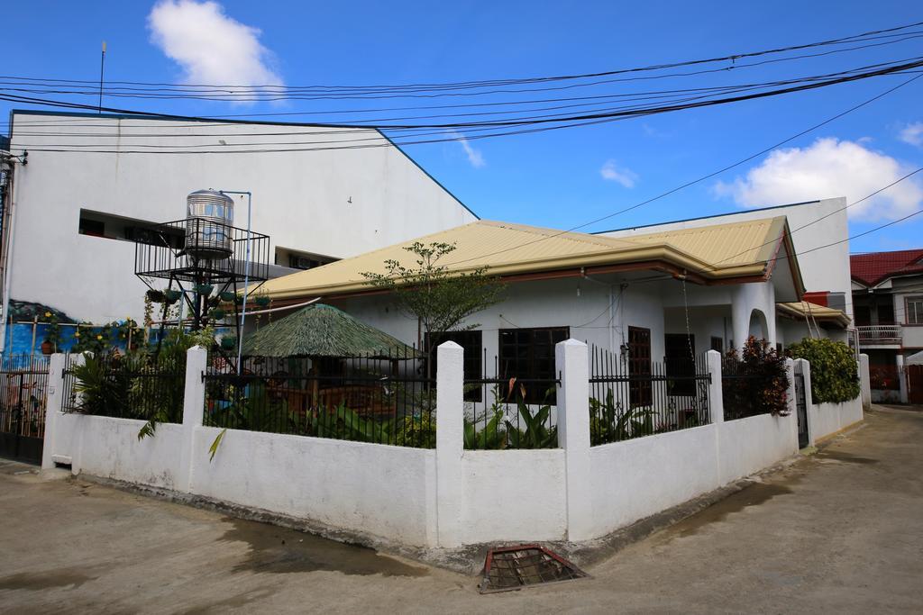 Dee Guest House Isla de Mactán Exterior foto